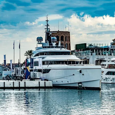 Apartment La Dama De Noche Puerto Banús 2 Bedrooms *